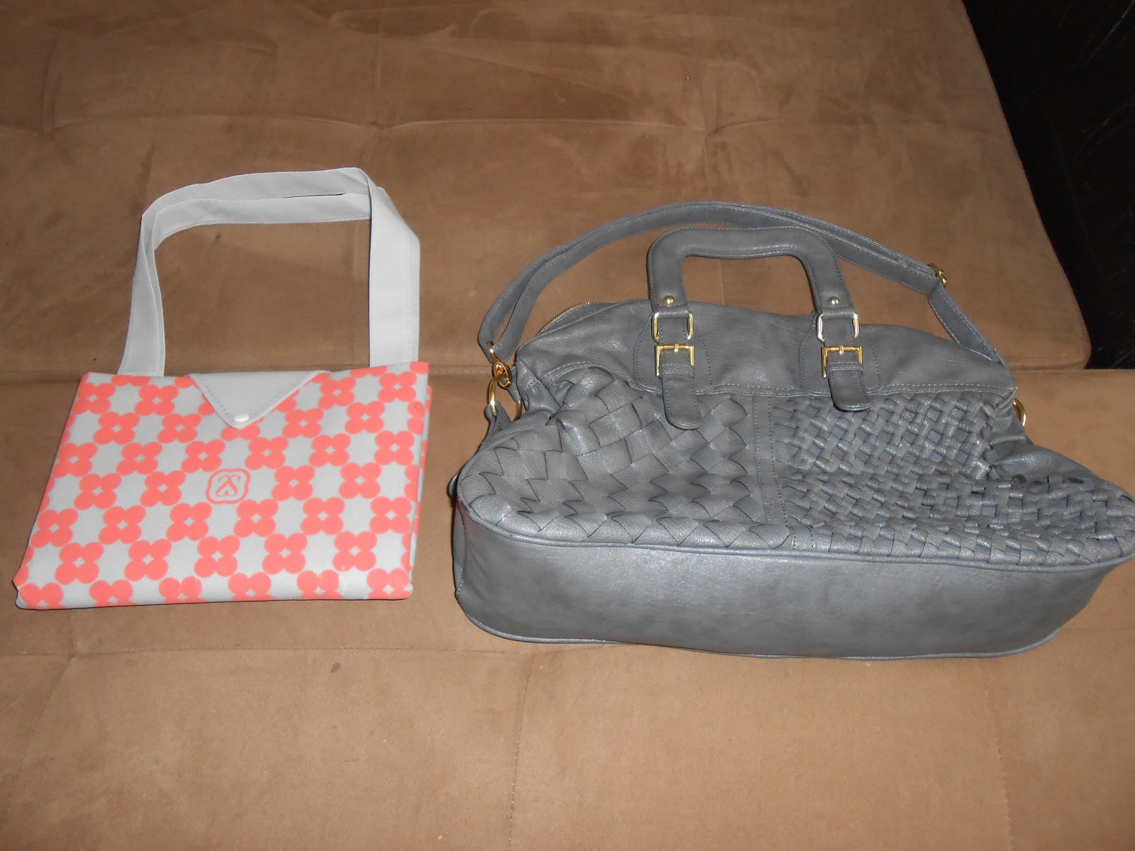 MEGOMANIA can you hear me now? SnapSac Paint the Town Review/Giveaway