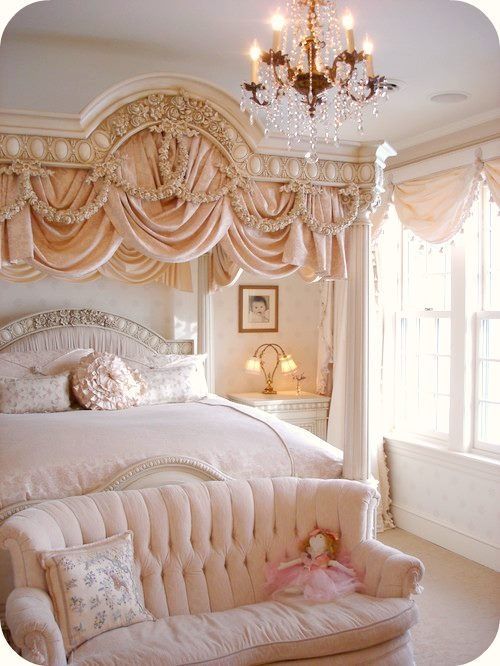 ŞEBNEMCEşeyler Yatak odası dekorasyonu ve yatak örtüleri&hellip;