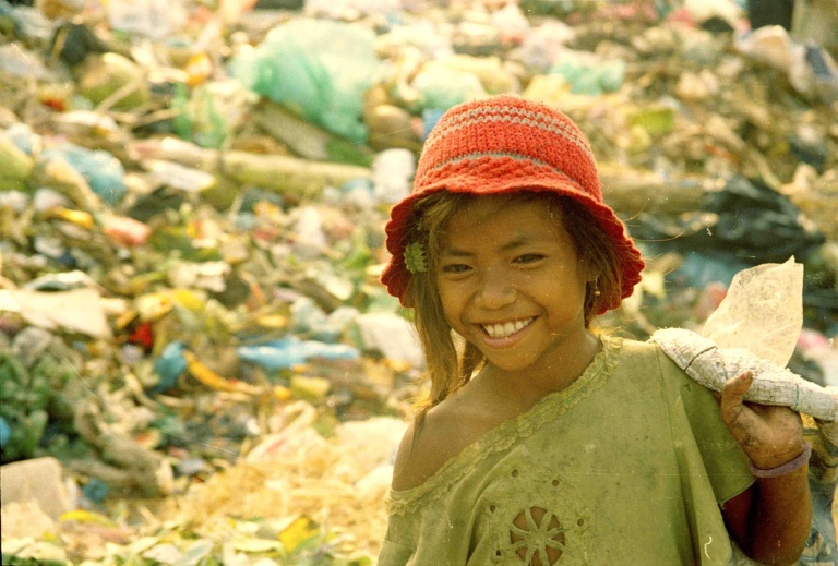 Girl Raised In Garbage Dumps Earned A Scholarship From The University Of Melbourne Proving That Anything Is Possible Girl Raised In Garbage Dumps Earned A Scholarship From The University Of Melbourne Proving That Anything Is Possible