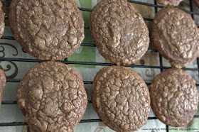 Fill the Cookie Jar with Salted Caramel Brownie Cookies - Slightly crunchy on the outside and soft and gooey center that melts in your mouth.