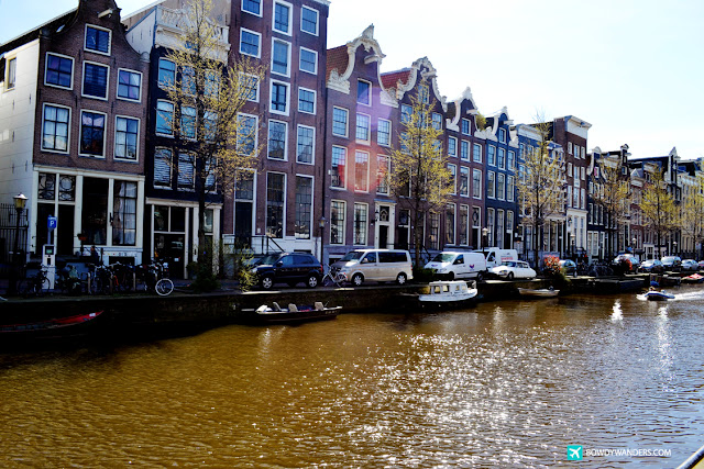 bowdywanders.com Singapore Travel Blog Philippines Photo :: Netherlands:: Canals of Netherlands: Will You Try a City Canal Cruise around Amsterdam?