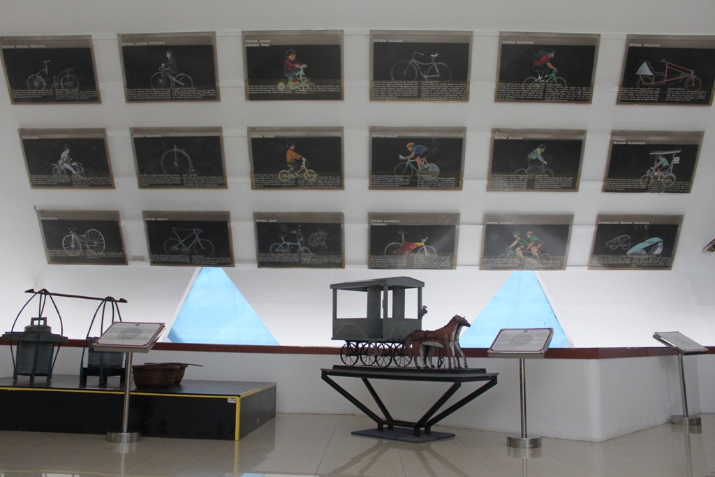 I like visit museums. I like visit museums. I like visit museums. Нью йорк many museums and art galleries. I like visit museums.