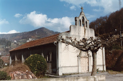 Iglesia parroquial Santa Bárbara de Ablaña de Arriba