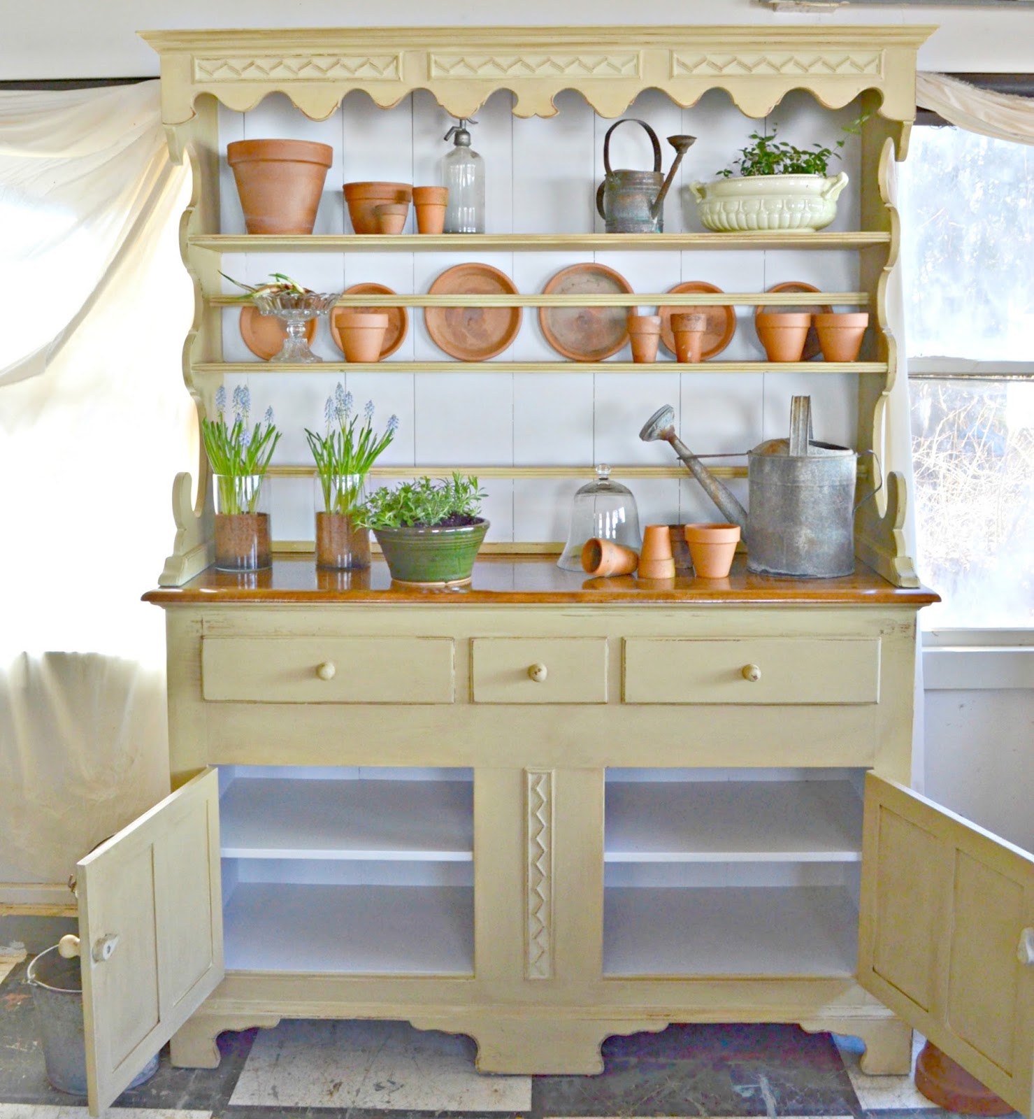 Heir and Space The Gardener's Hutch