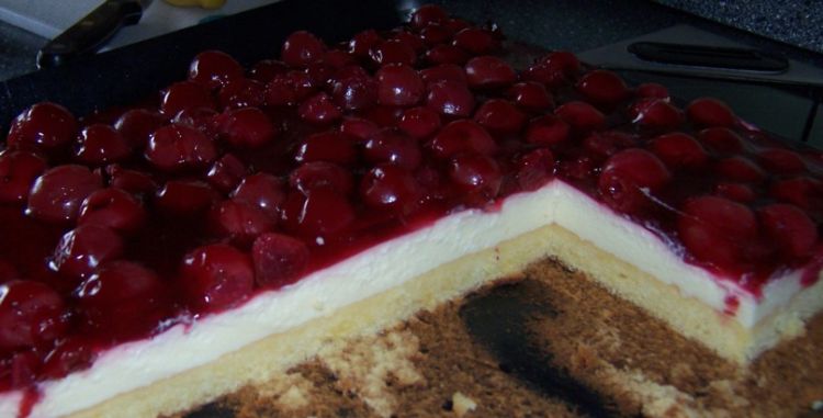 Rezeptwelt: Kirsch-Pudding-Blechkuchen