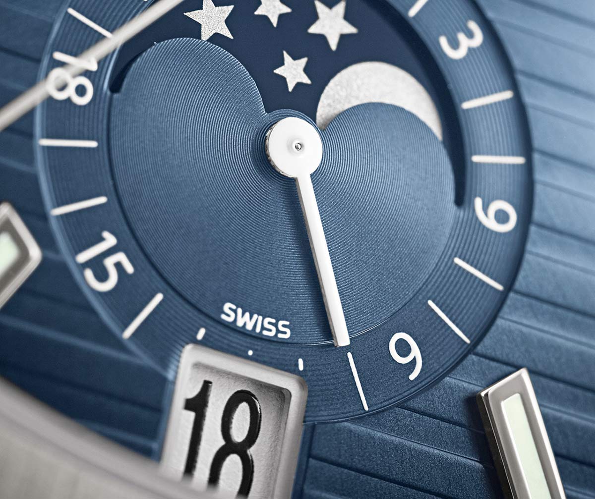 Patek Philippe Nautilus 5726/1A Annual Calendar Time and Watches