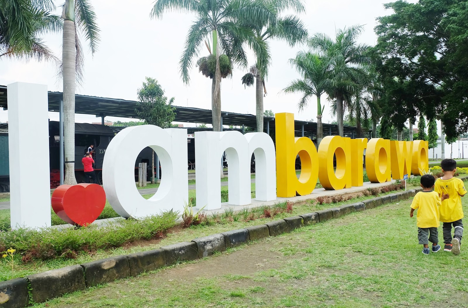 Stasiun Ambarawa Semarang : Apa Pun Maknanya, Perpisahan Tetaplah Menyakitkan