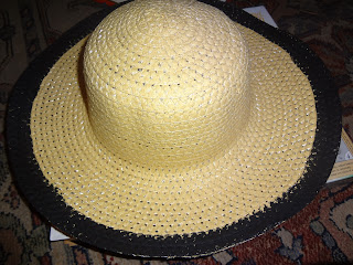 The Busy Broad: DIY Painted Floppy Hat