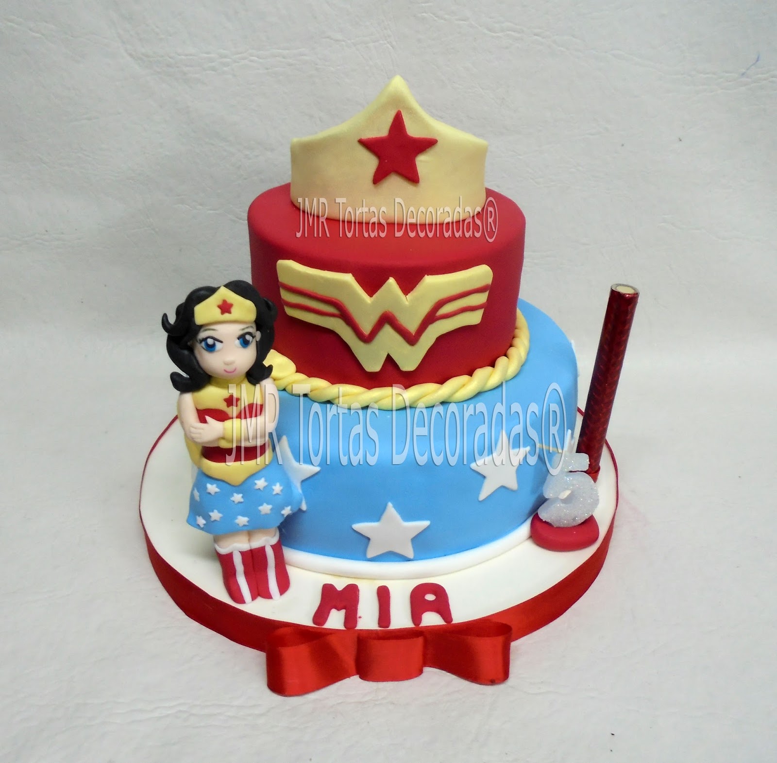 Torta y cookies Mujer maravilla Wonderwoman | JMR Tortas Decoradas