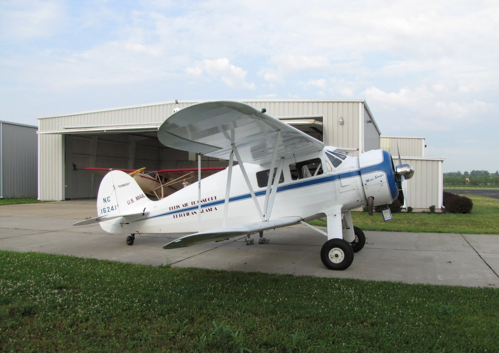 The Aero Experience Waco YKS6 at the Waco Club FlyIn at Creve Coeur