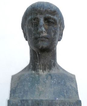 Grandes filósofos de la Hispania romana Busto_de_Lucano%252C_Cordoba