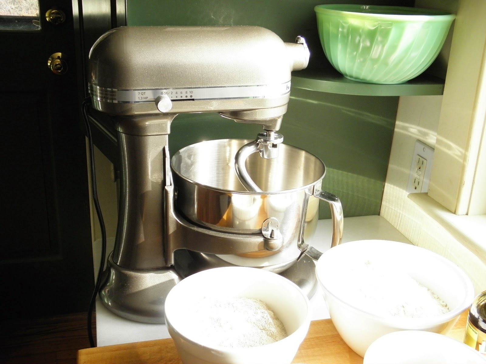 Review of the new KitchenAid 7-Qt. Stand Mixer & a Recipe for