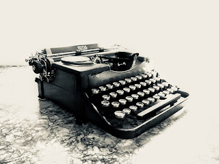 1930-Royal-Portable-Typewriter