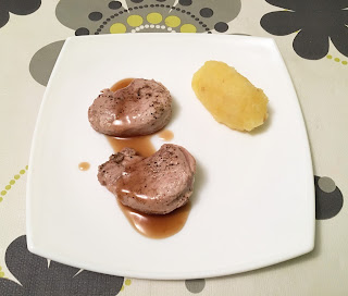 Solomillo De Cerdo Con Mermelada De Cerveza Y Parmentier De Patata Y Manzana
