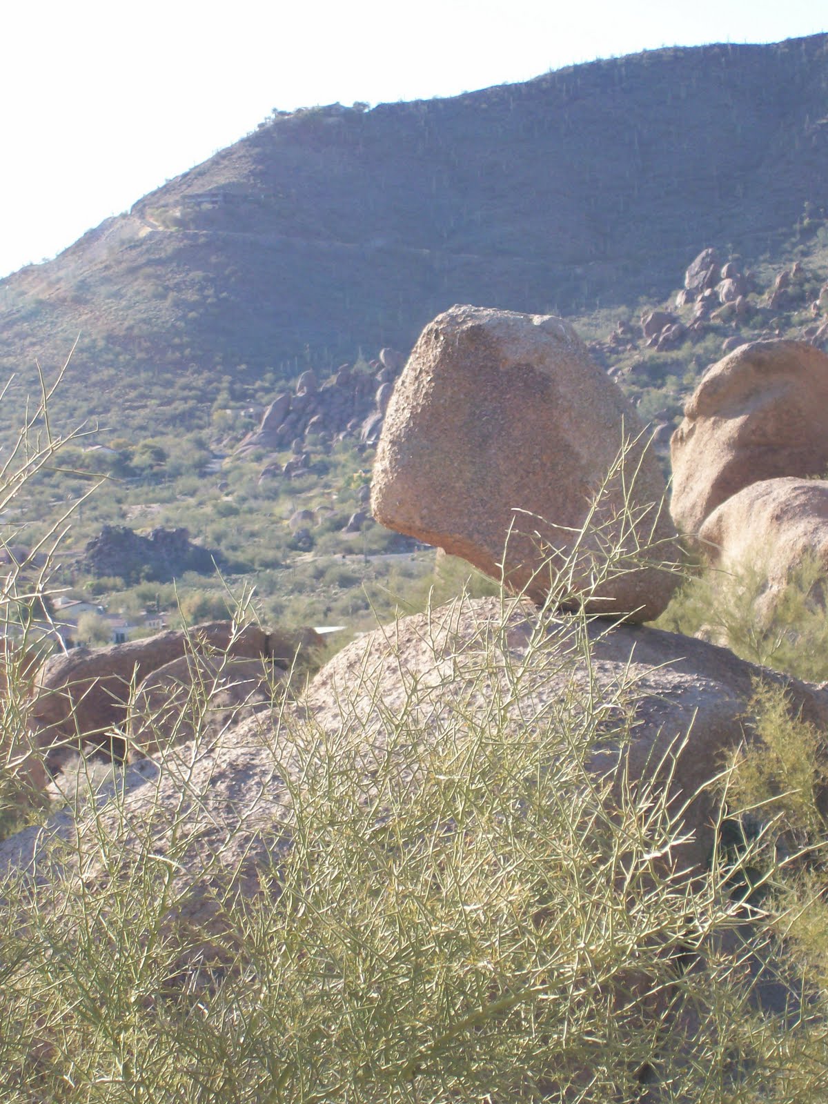 Rockhounding Around: Weathering at the Boulder's - Arizona