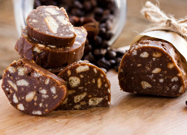 salchichón-salami-morcilla de chocolate