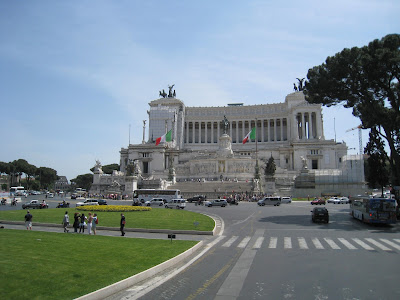 The-Altare-della-Patria-The-National-Monument-to-Victor-Emmanuel-II-Rome-Italy