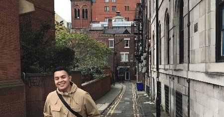 Profil Terlengkap Tulus: Masa Kecil, Orang Tua, Pendidikan, Agama, Awal