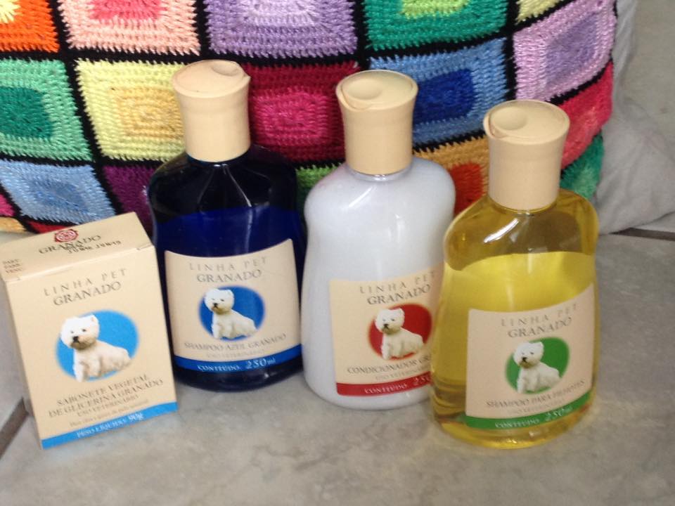 Angel usa os produtos filhote da Granado Pet Dr. AuAu