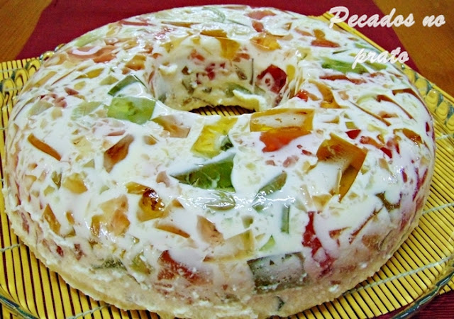 Receita de pudim fresco de gelatina colorido