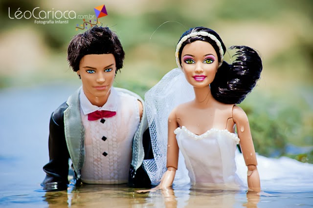 Barbie e Ken de noivos na Praia da Pipa