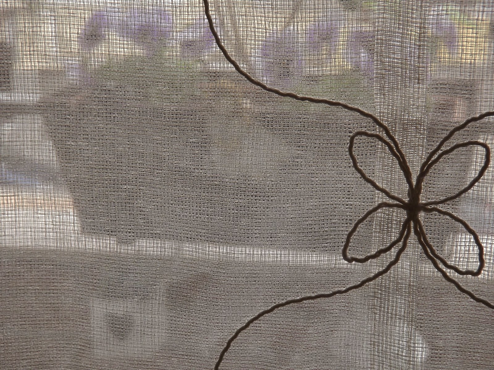 Un vergel en la ciudad: Colocando mis cortinas...