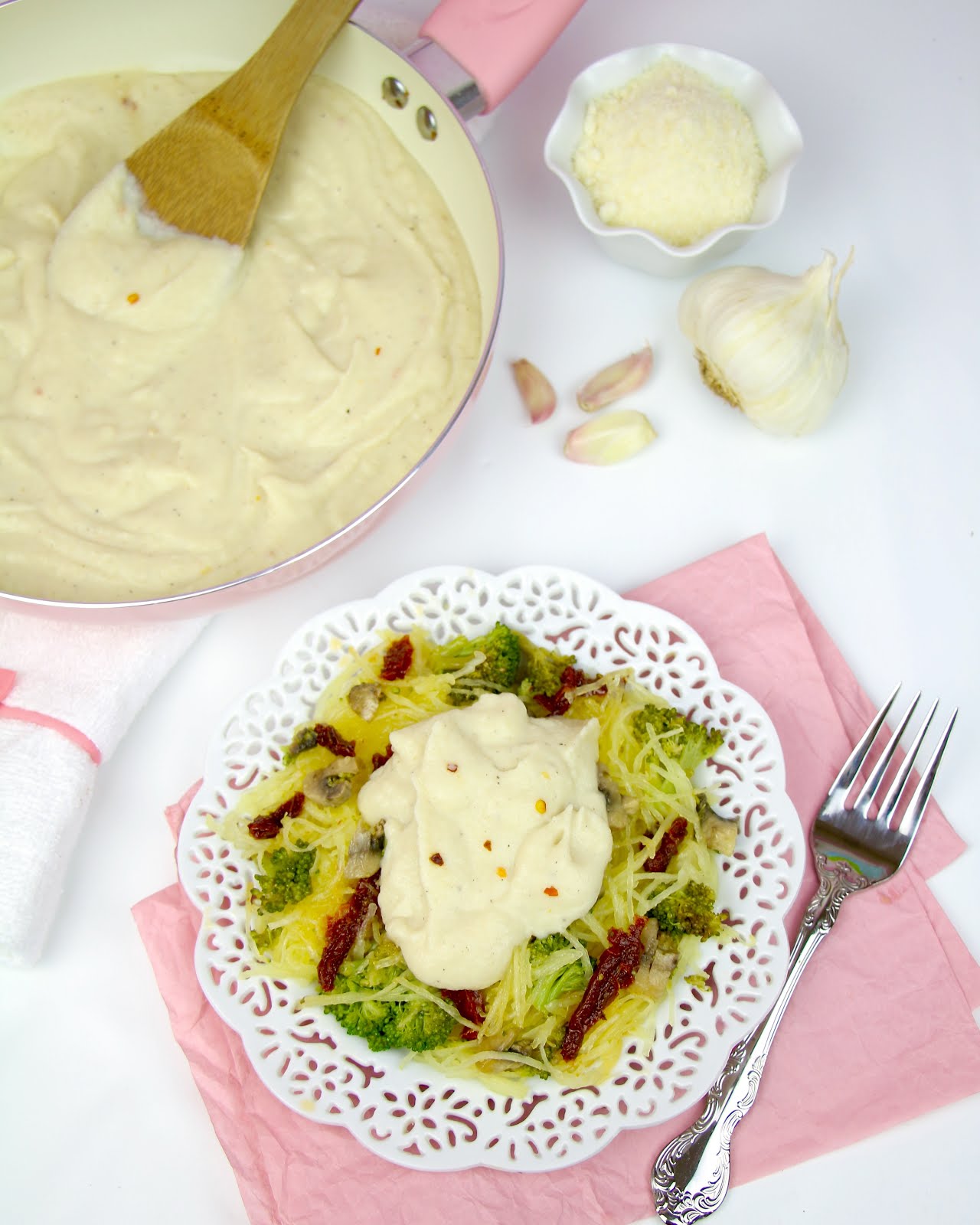 Healthy Roasted Garlic Cauliflower Alfredo Sauce The Lindsay Ann