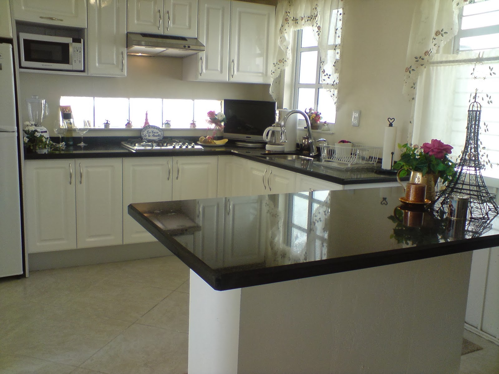 Diseño en Cocinas Integrales: Galeria Cocinas Materiales Nacionales