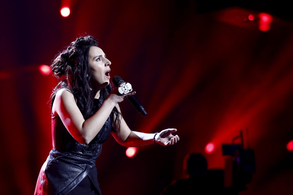 Джамала 2009 и джамала 2022 как менялась. Джамала Евровидение 2016. Украинская певица Евровидение 2016. Джамала Евровидение 2016 выступление. Джамала фото Евровидение.