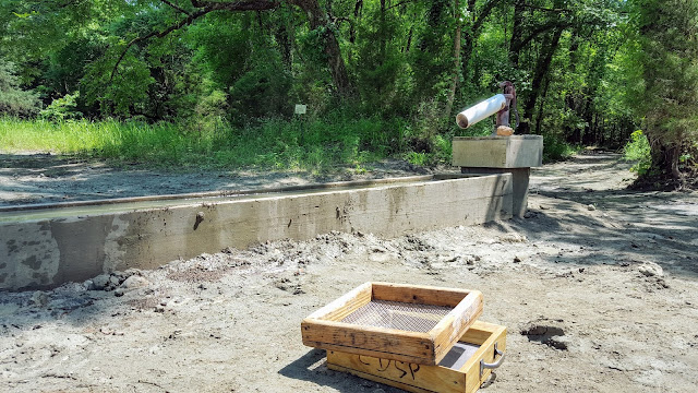 digging for diamonds in arkansas