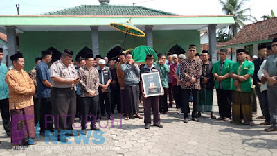 Pemakaman Pengawas Pemilu di Desa Megulunglor, Yang Meninggal Karena Sakit