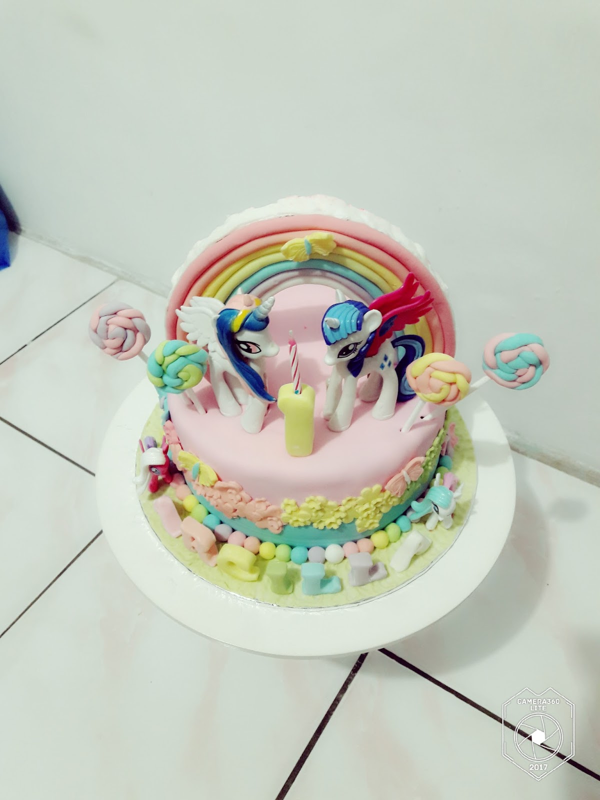 SAGITARIUS CAKE SHOP: KUE ULANG TAHUN LITTLE PONY FONDANT