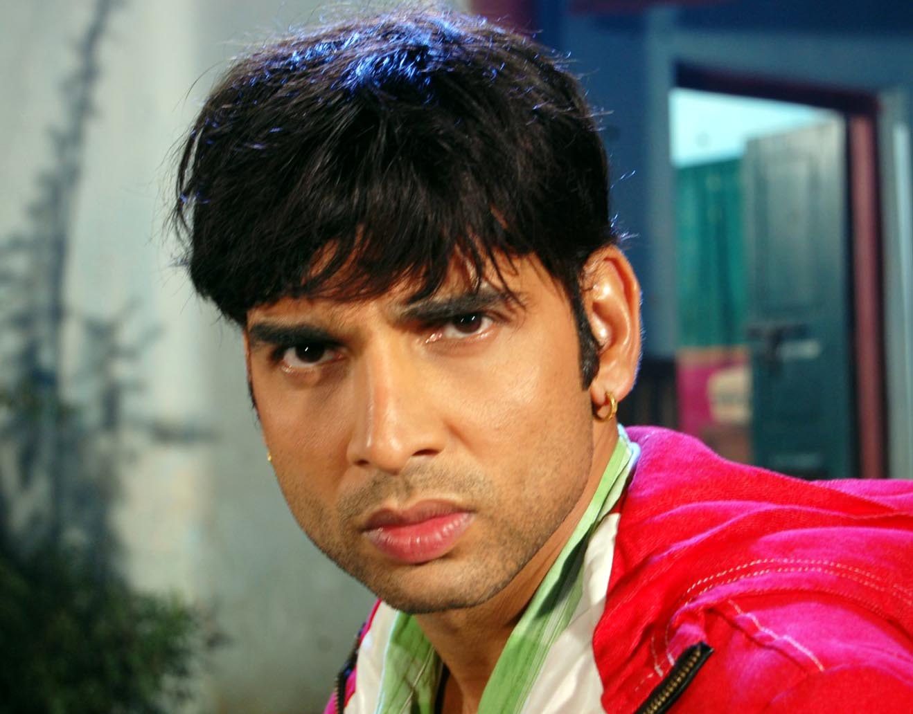 actor wala game video mein top 10 bhojpuri cinema actors by movies in 2016 2017 zee actor wala game video mein top 10 bhojpuri cinema actors by movies in 2016 2017 zee