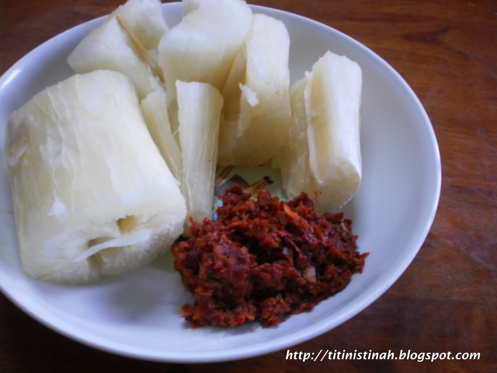 Teratai Kasih Family: Ubi Rebus Sambal Udang Kering.