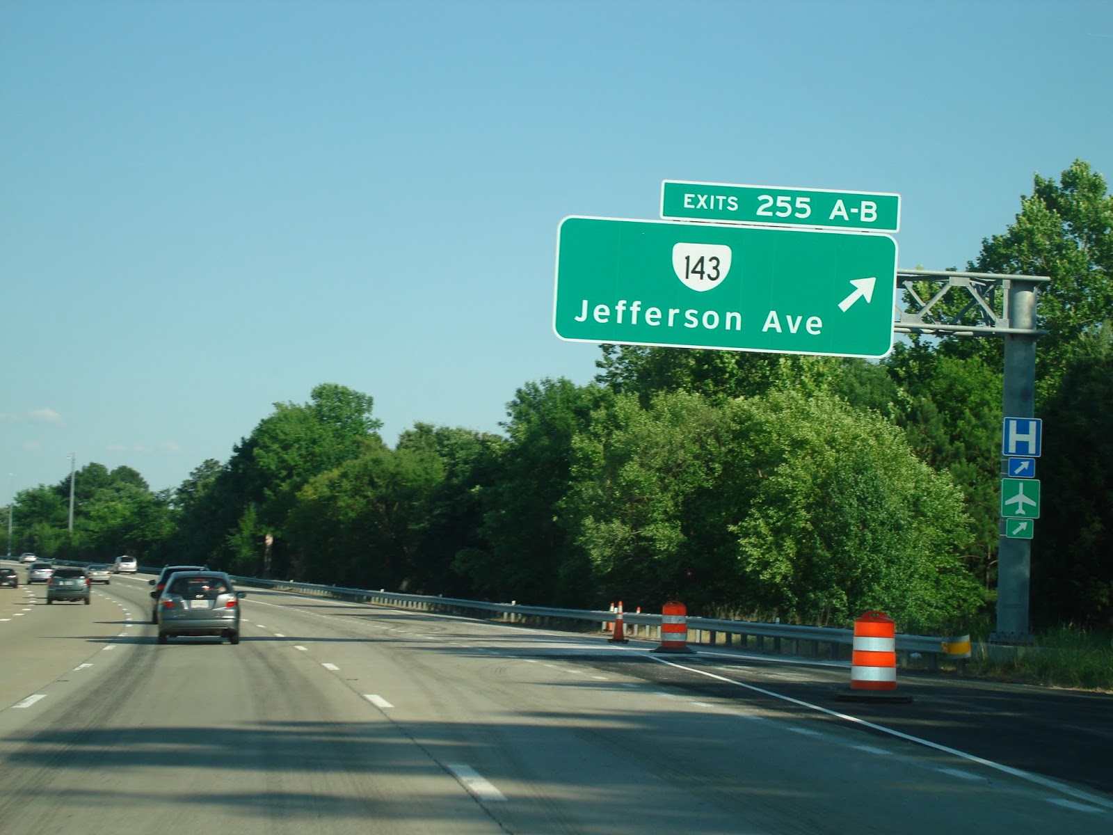 Luke's Signs I64 & Jefferson Avenue Newport News, VA