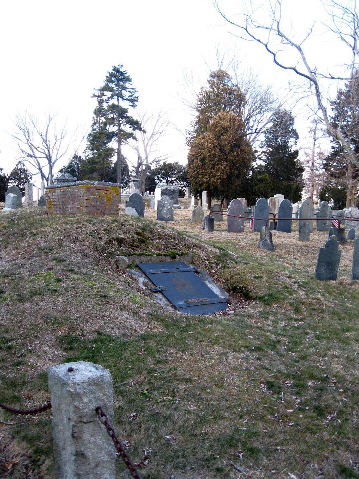 THE OLD COLONY GRAVEYARD RABBIT COHASSET CENTRAL CEMETERY, COHASSET