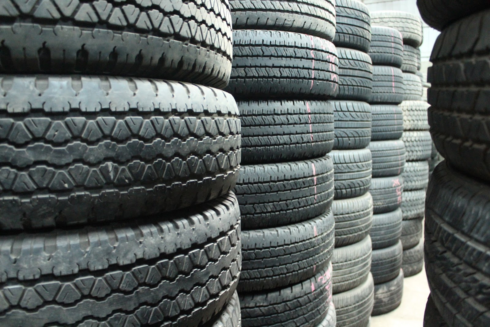save-through-second-hand-tires-or-just-use-a-tirebuyer-coupon-tech