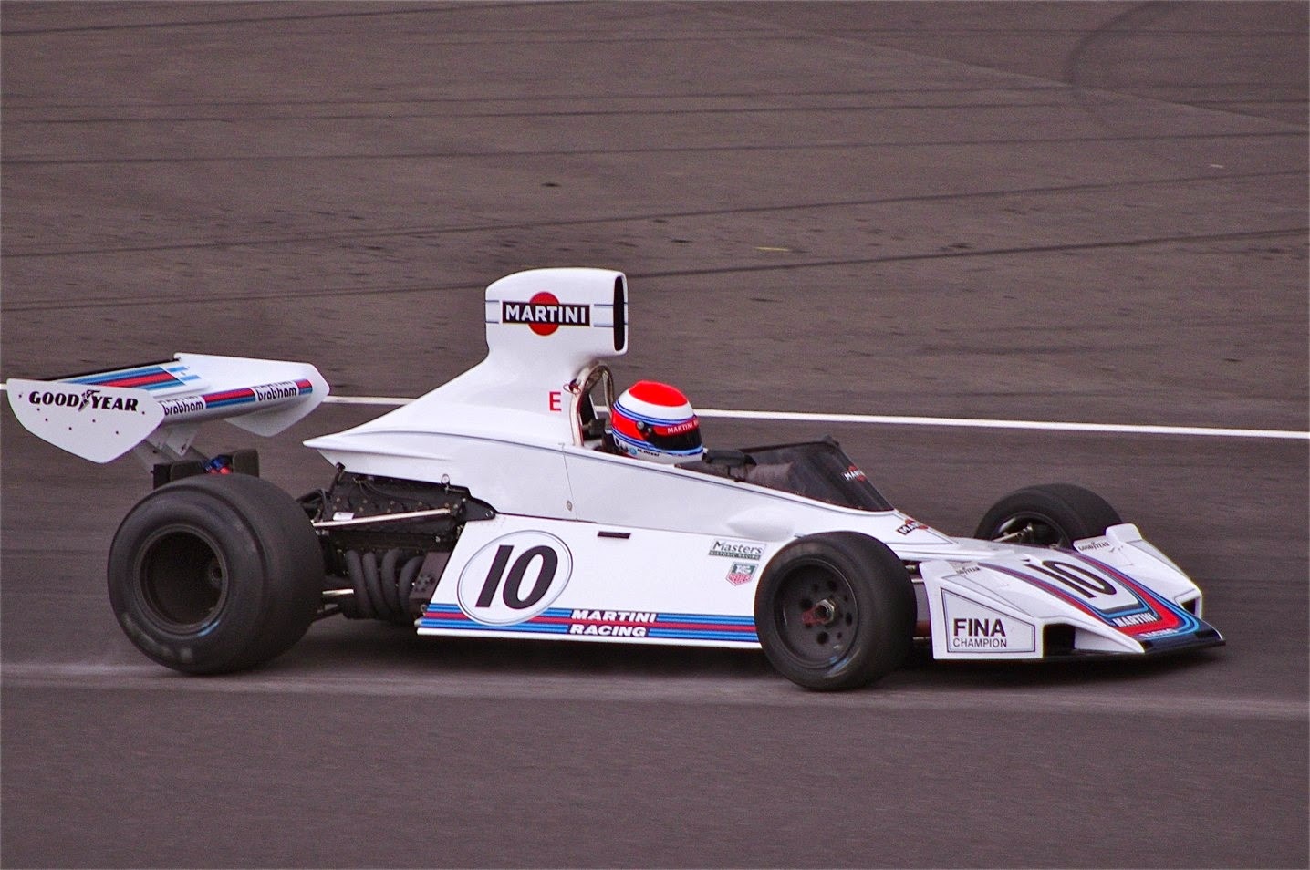 © Automotiveblogz Martini livery in Formula 1 Photos