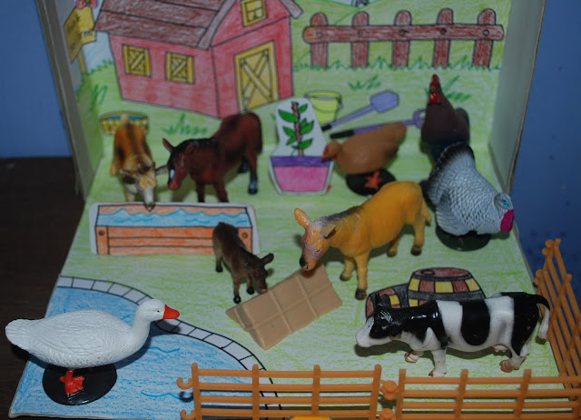 This Simple Mom Life: Reusing idea: Diorama-inspired Farm play scene