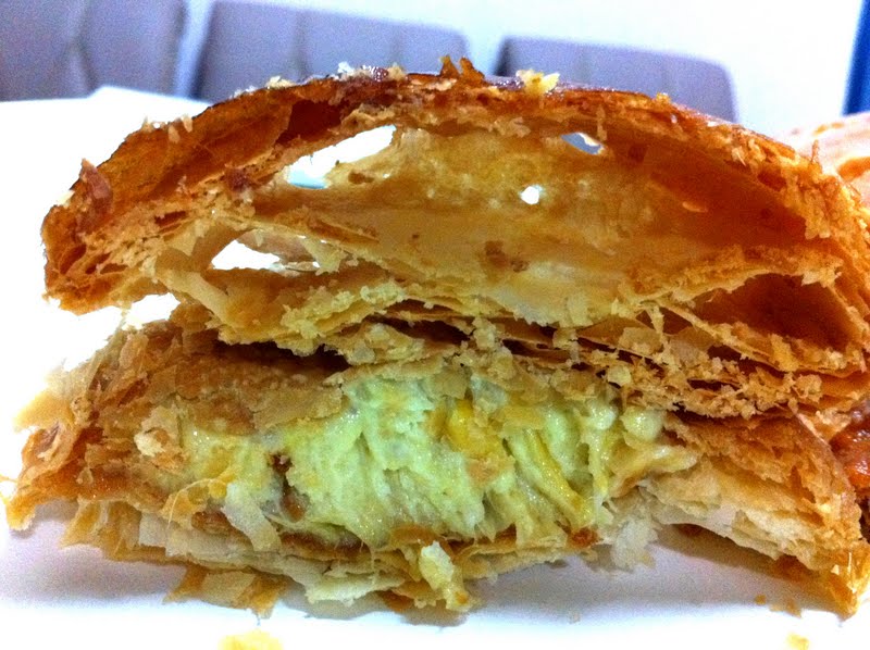 What to eat huh? Ritz Apple Strudel