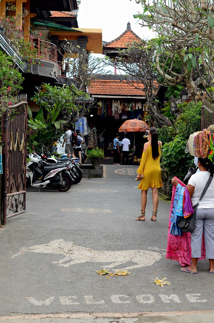Ibu Oka, Babi Gulling restaurant, Bali, Indonesia, Tamara Chloé
