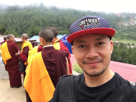 Tien Dat noi giong phim chuong hai huoc, dap tra ke hack Facebook - Anh 2