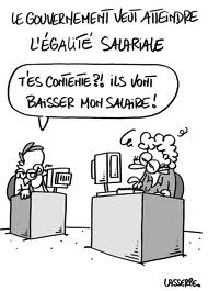 Les inégalités hommes femmes au travail se réduisent mais persitent