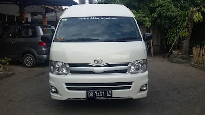 Hiace Commuter 16 seat