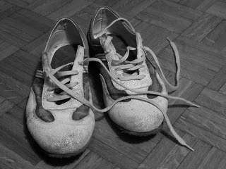 Sepatu tua