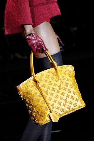 2012 Louis Vuitton Damier Ebene Leather Portobello Bag at 1stDibs  2012  louis vuitton handbags, limonta louis vuitton, louis vuitton bag 2012
