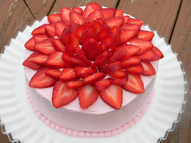 strawberry champagne cake