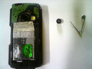 Membongkar Nokia N70 Ponselgraphy
