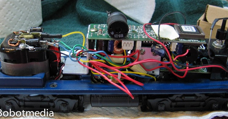 Bobot's Trains: Lionel TMCC Engines interfere with MTH DCS signal quality