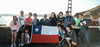 Nueve alumnos secundarios de liceos públicos de Chépica, en la región de O’Higgins, y Temuco, región de La Araucanía, viajaron a las instalaciones de Google en Palo Alto y a la Universidad de Stanford, California, tras ganar un concurso de emprendimiento e innovación organizado por la Fundación Soñadores. Nueve alumnos secundarios de liceos públicos de Chépica, en la región de O’Higgins, y Temuco, región de La Araucanía, viajaron a las instalaciones de Google en Palo Alto y a la Universidad de Stanford, California, tras ganar un concurso de emprendimiento e innovación organizado por la Fundación Soñadores.
